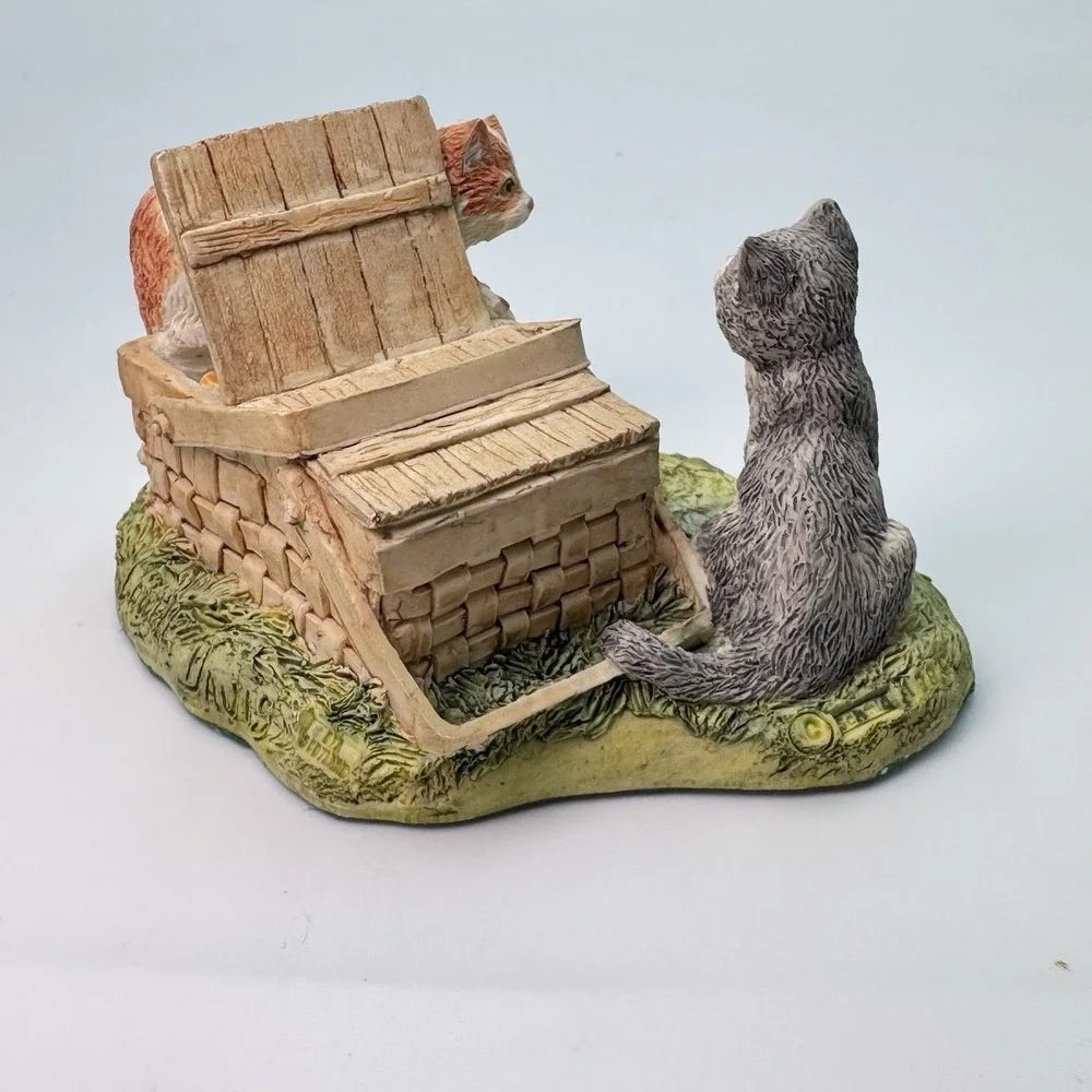 2 Lowell Davis Cat Figurines Happy Anniversary & Sticks And Stones Picnic Shovel